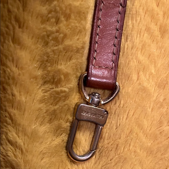 Authentic LOUIS VUITTON Adjustable Shoulder Strap Leather - Picture 12 of 17